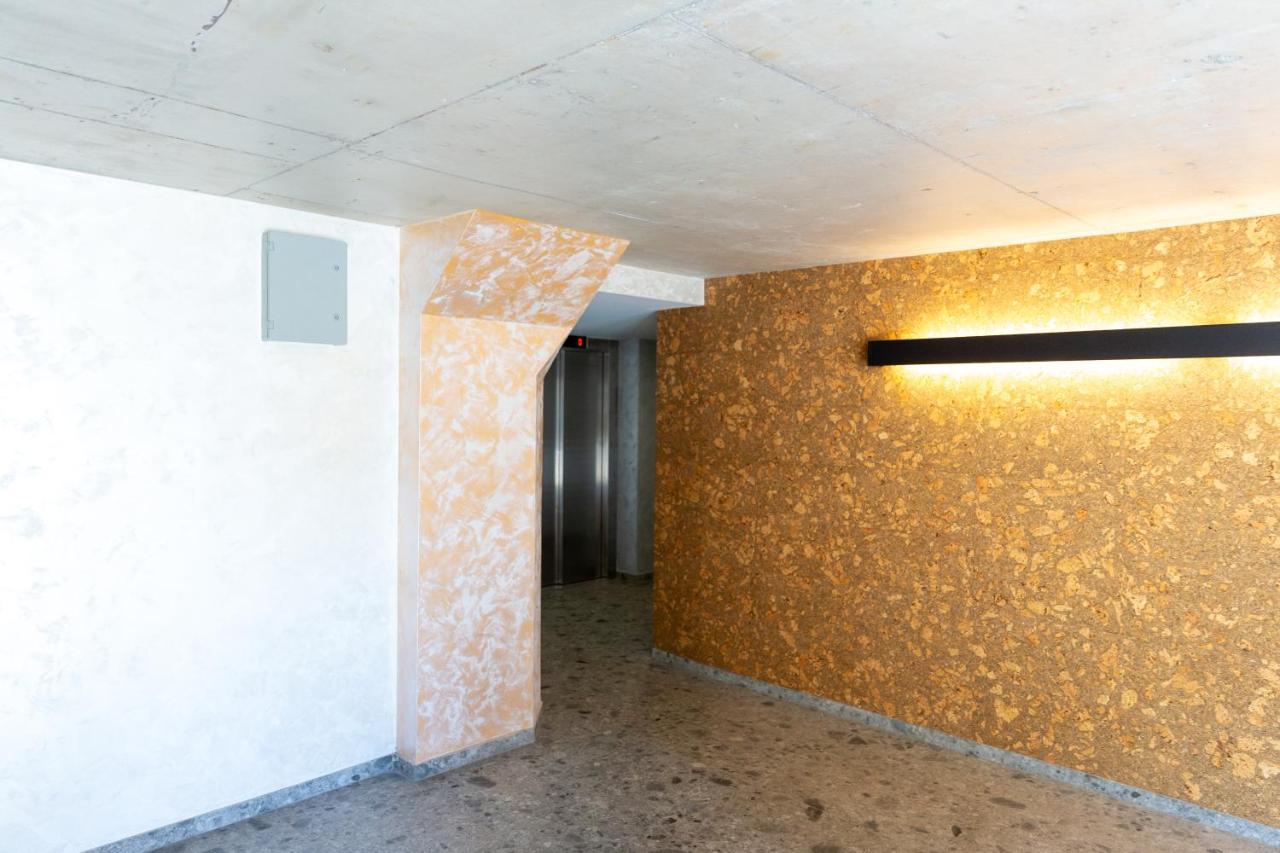 Fancy Big Apartment In The Heart Of София Екстериор снимка